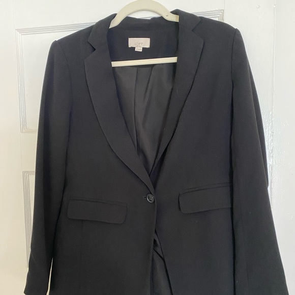 Ann Taylor Blazer. Like new. Worn twice - Picture 1 of 3